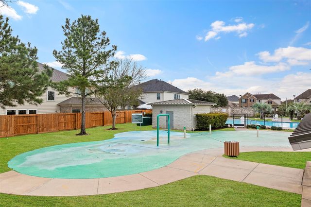 2110 Artic Loon Drive, Conroe, TX 77385