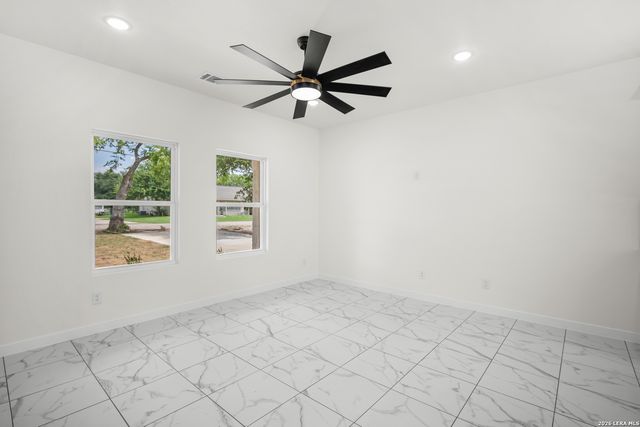 1110 Florence St, Castroville, TX 78009