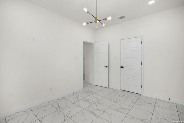 1110 Florence St, Castroville, TX 78009