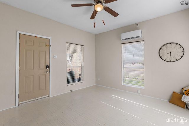 621 N MAIN STREET, Electra, TX 76360