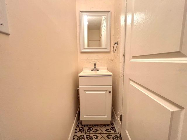 1529 12TH STREET S A, St Petersburg, FL 33705