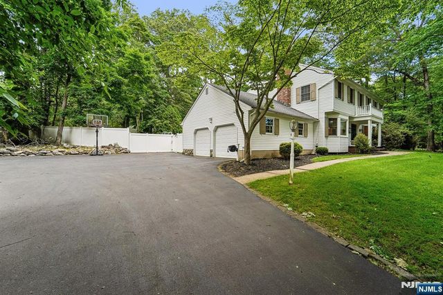 105 Deerhorn Court, Upper Saddle River, NJ 07458