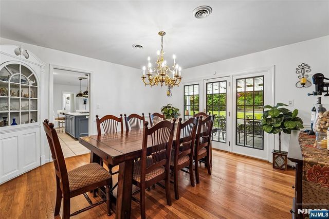 105 Deerhorn Court, Upper Saddle River, NJ 07458
