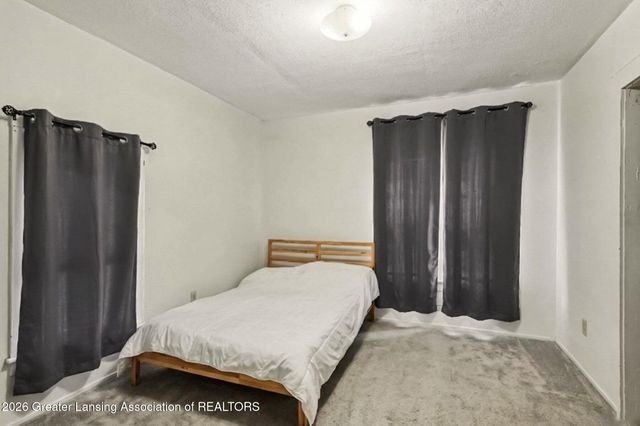 327 E Middle Street, Williamston, MI 48895