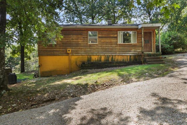 1300 County Road 113 Cabin 2, Alton, MO 65606