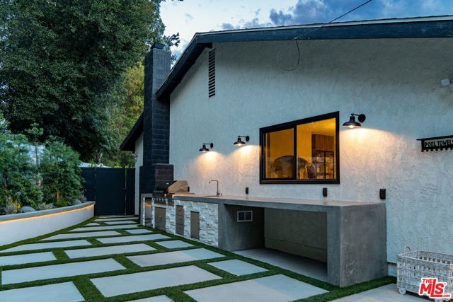 4615 Orange Knoll Avenue, La Canada Flintridge, CA 91011