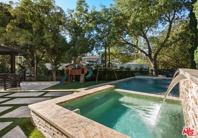 4615 Orange Knoll Avenue, La Canada Flintridge, CA 91011