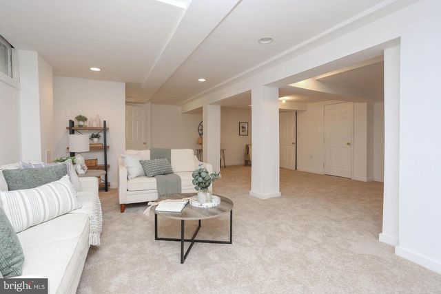 409 WICKHAM RD S, Baltimore, MD 21229