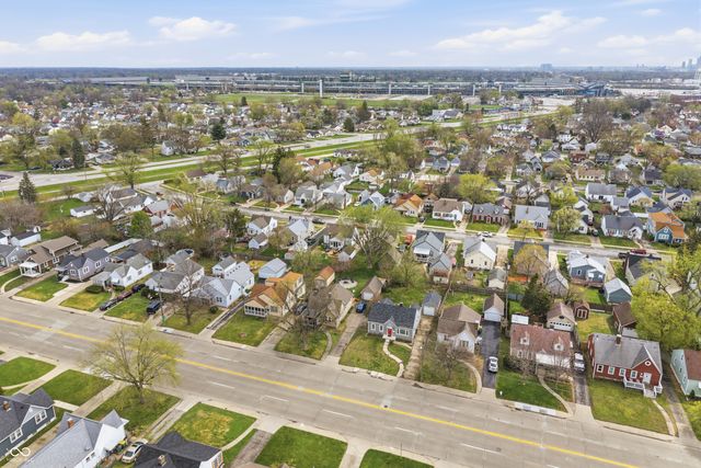 1725 N Lynhurst Drive, Indianapolis, IN 46224