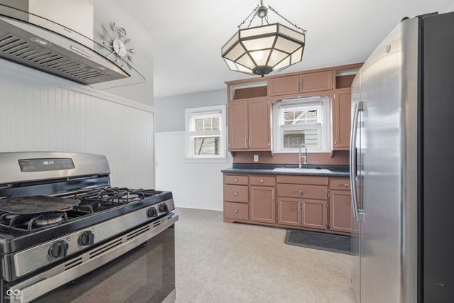 1725 N Lynhurst Drive, Indianapolis, IN 46224