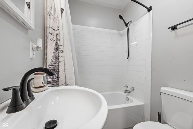 1725 N Lynhurst Drive, Indianapolis, IN 46224