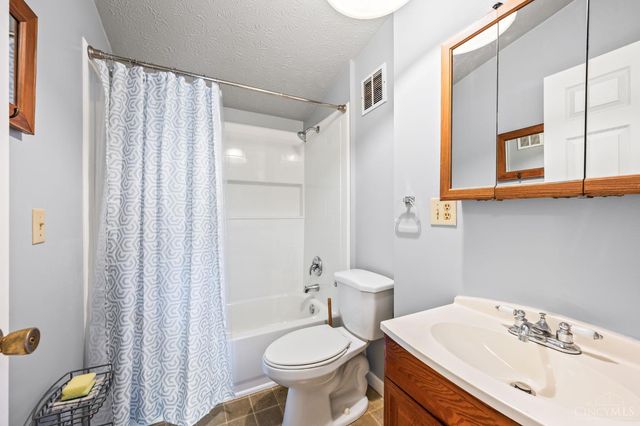 1516 Pershing Avenue, Middletown, OH 45044