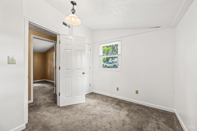 1516 Pershing Avenue, Middletown, OH 45044