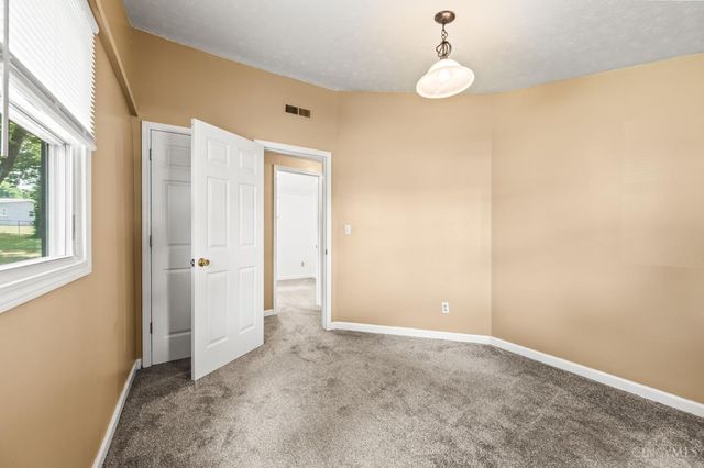 1516 Pershing Avenue, Middletown, OH 45044