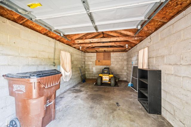 1516 Pershing Avenue, Middletown, OH 45044