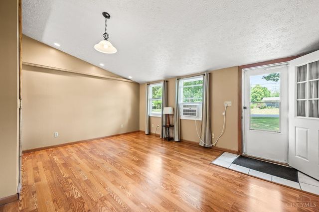 1516 Pershing Avenue, Middletown, OH 45044