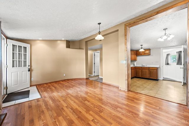 1516 Pershing Avenue, Middletown, OH 45044