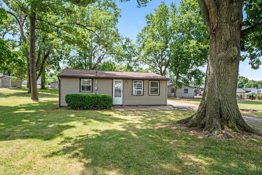 1516 Pershing Avenue, Middletown, OH 45044