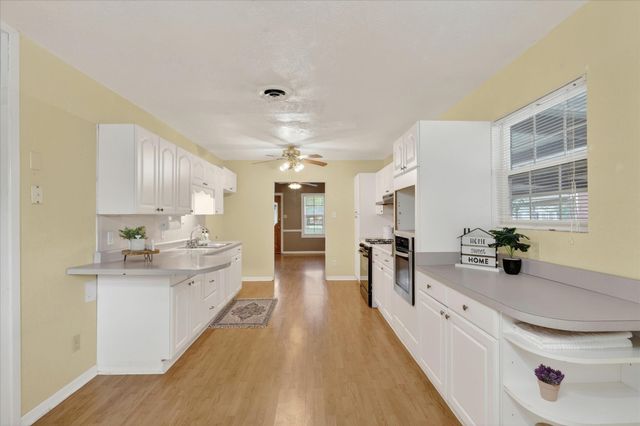 5608 Watters Place, Westworth Village, TX 76114
