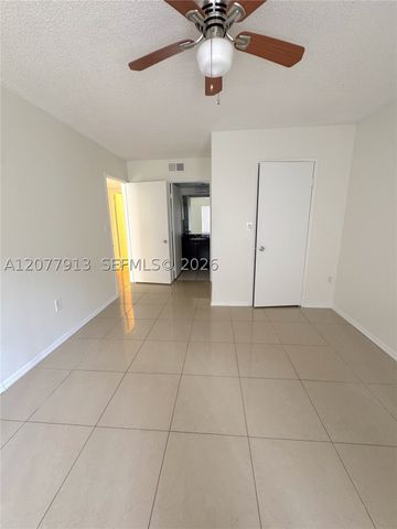3252 Coral Lake Ln 3252, Coral Springs, FL 33065