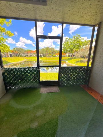 3252 Coral Lake Ln 3252, Coral Springs, FL 33065