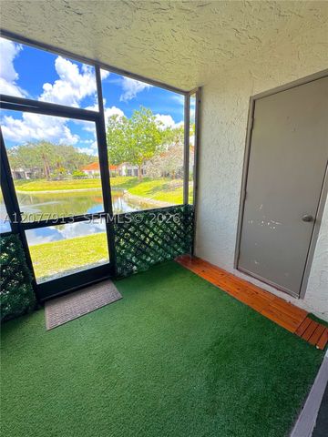 3252 Coral Lake Ln 3252, Coral Springs, FL 33065
