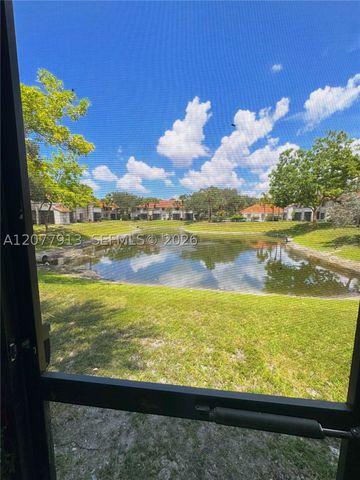 3252 Coral Lake Ln 3252, Coral Springs, FL 33065