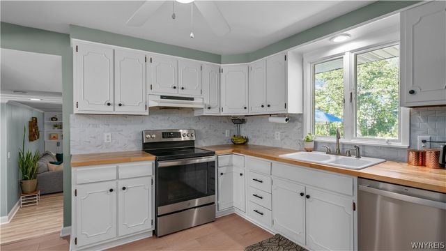 5445 Sterling Road, Hamburg, NY 14075