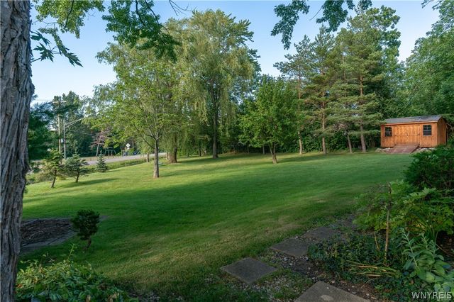 5445 Sterling Road, Hamburg, NY 14075