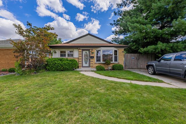 9005 S 49th Court, Oak Lawn, IL 60453