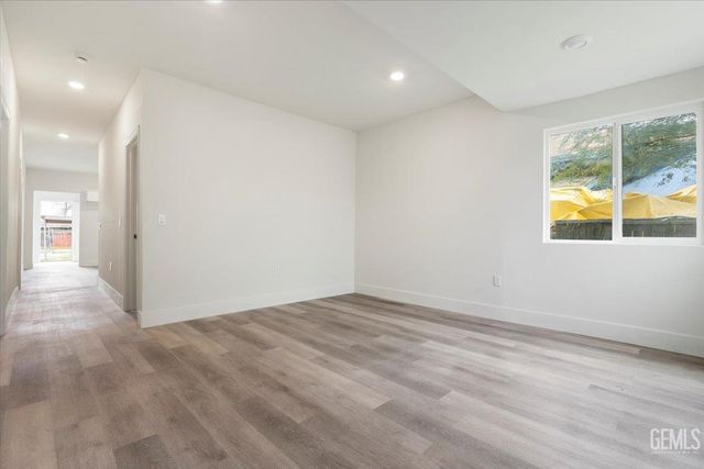 923 Sumner Street, Bakersfield, CA 93305