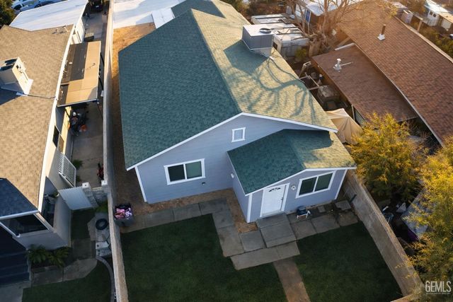 923 Sumner Street, Bakersfield, CA 93305