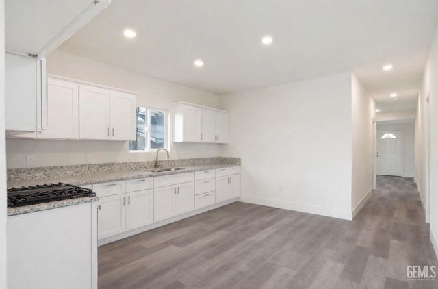 923 Sumner Street, Bakersfield, CA 93305