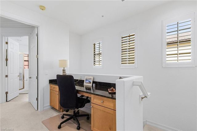 9118 Chula Vista ST 12002, Naples, FL 34113