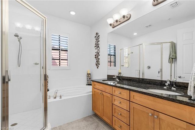 9118 Chula Vista ST 12002, Naples, FL 34113