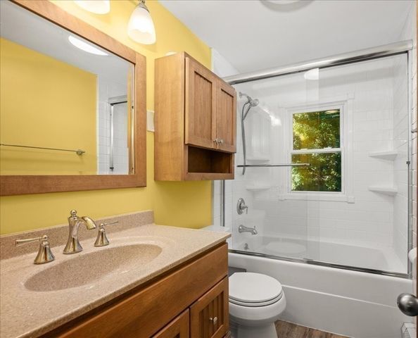 16 Venus Drive, Shrewsbury, MA 01545