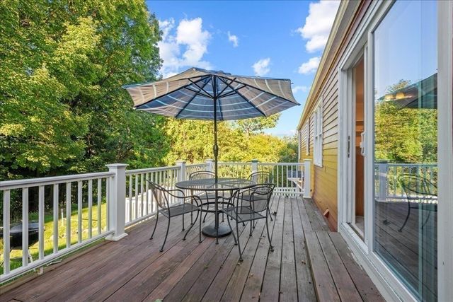 16 Venus Drive, Shrewsbury, MA 01545