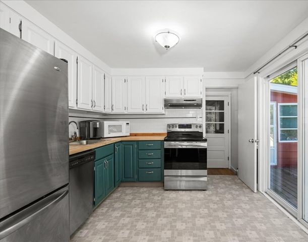 16 Venus Drive, Shrewsbury, MA 01545