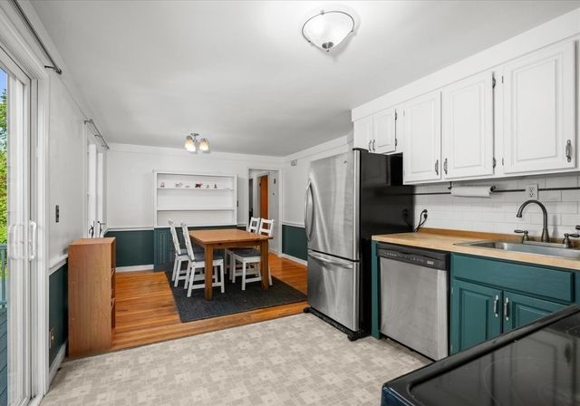 16 Venus Drive, Shrewsbury, MA 01545