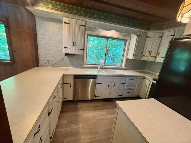 220 Northern Spy Drive, Howard, OH 43028