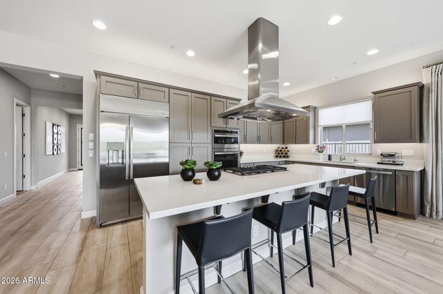13371 W MONTANSORO Lane, Peoria, AZ 85383
