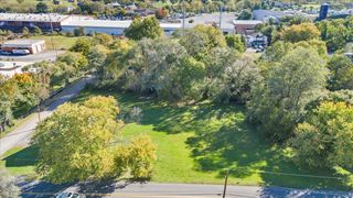 4 Plantation RD, Roanoke, VA 24012
