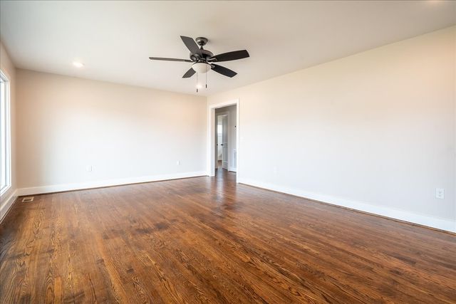 402 N Military St, Loretto, TN 38469