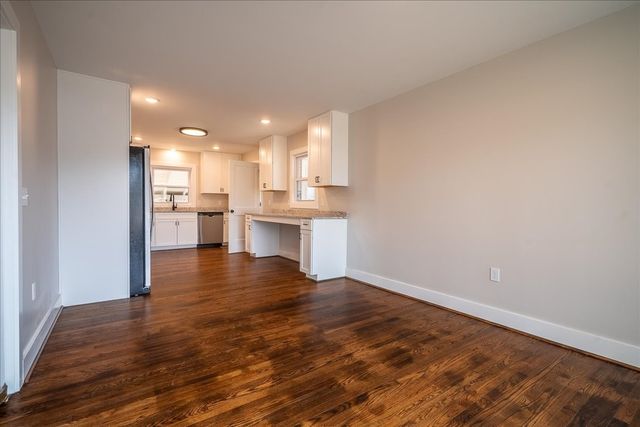 402 N Military St, Loretto, TN 38469