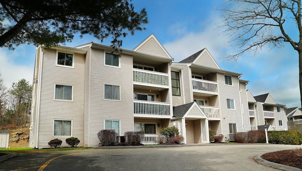 15 Bower Rd F9, Quincy, MA 02169