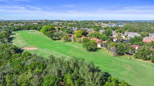 7 Tourney CV, The Hills, TX 78738