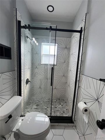 6749 Vernon Avenue, University City, MO 63130