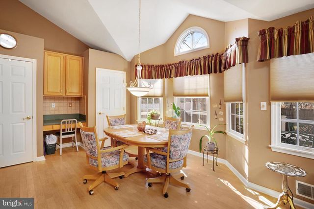 257 WAVE ROAD, Manahawkin, NJ 08050