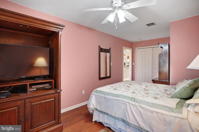 257 WAVE ROAD, Manahawkin, NJ 08050