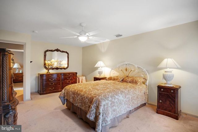 257 WAVE ROAD, Manahawkin, NJ 08050